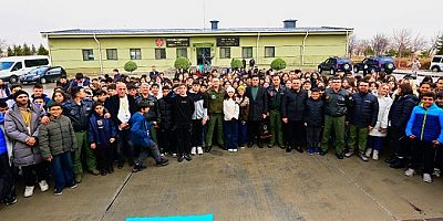 ÇAĞLAYAN ORTAOKULUN DAN 3.JET ANA ÜSSÜ ZİYARETİ