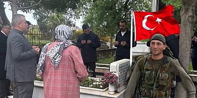   Şehit Üsteğmen Ahmet Ozan Şarlak kabri başında anıldı
