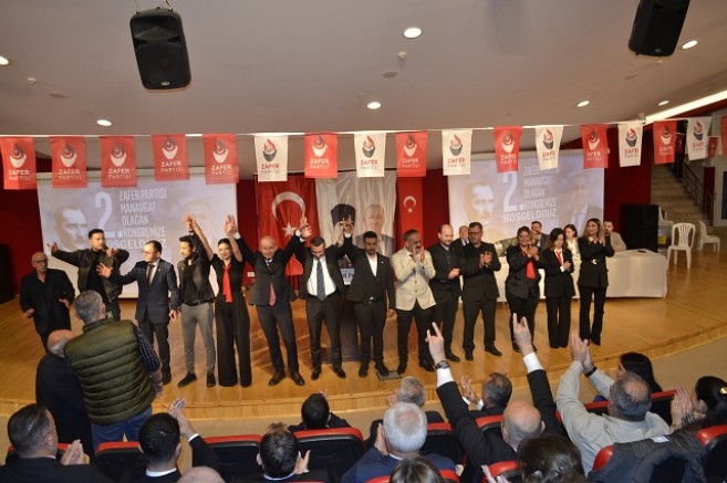 Zafer partisinin 2.olağan kongresinde Zafer Ramazan Kervan’ın 